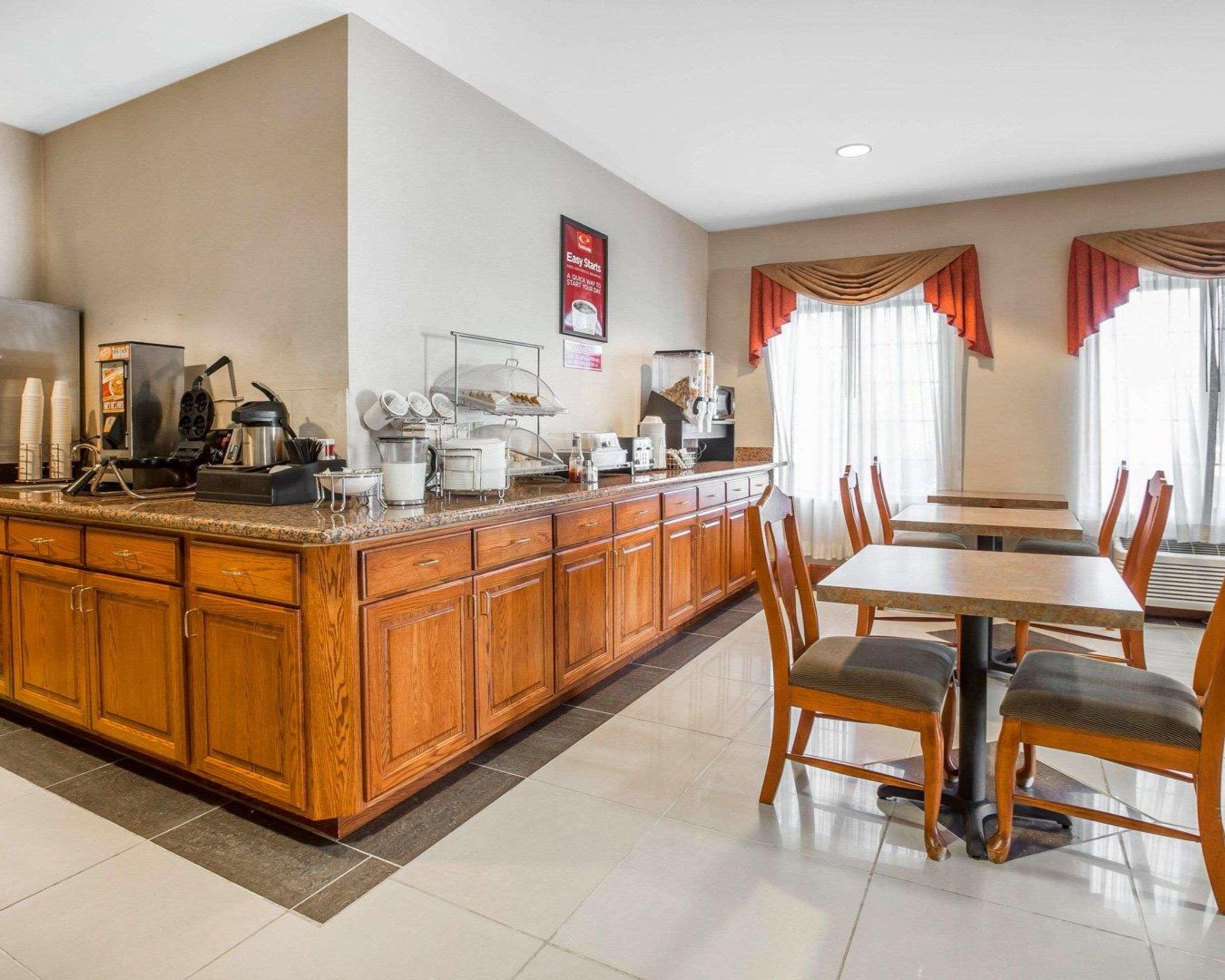 Econo Lodge Brunswick Luaran gambar